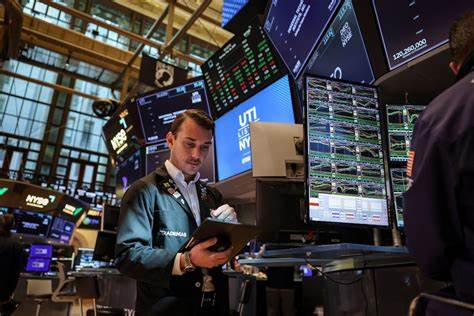 Demand For U.S. Equities Rises as Worries Fade, Rate-Cut Prospects Grow