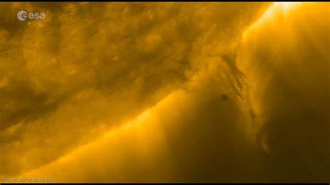 The Sun is twisting Mercury's crust in unexpected ways