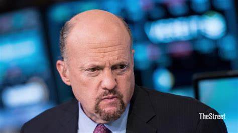 Jim Cramer Reiterates “Own It, Don’t Trade It” on Apple Stock