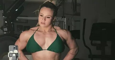 Muscly fitness star slams troll who says she 'looked better' when 'chunky' - Daily Star
