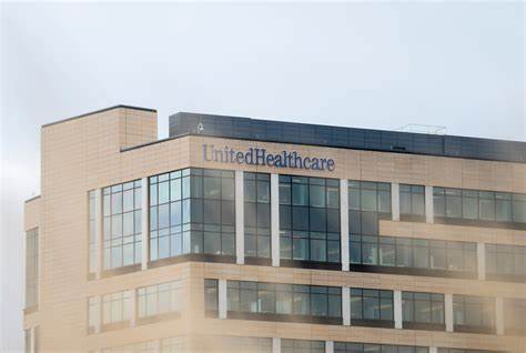 UnitedHealth stock drops after company confirms DOJ investigation into Medicare billing practices