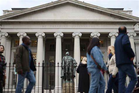 New Data Show Foreign Investors Are Still Buying U.S. Treasuries