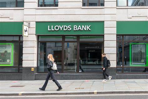 Lloyds Bank to buy 50,000 homes as it aims to become one of UK's 