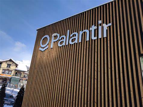 Palantir Stock Tumbles 10% After New Defense Budget Proposal - Yahoo Finance