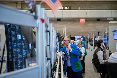 S&P 500 Gains and Losses Today: Kroger Stock Soars, Accenture Shares Drop