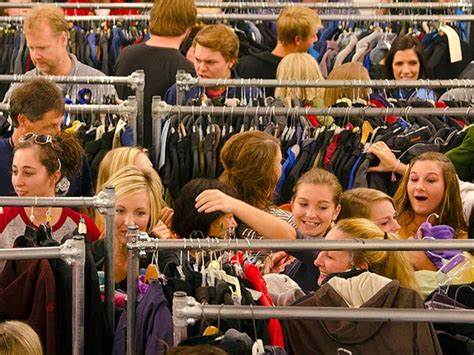 There's a giant store in Alabama that sells your lost luggage to strangers - Business Insider