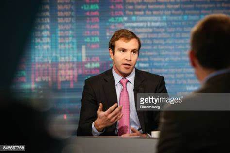 JPMorgan’s Lebovitz Readies to Buy the Dip Despite 20% Recession Bet - Bloomberg.com