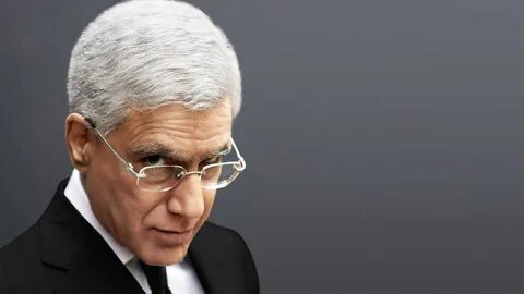 Karan Thapar Releases Statement on Fake Facebook Posts, Web Pages - The Wire