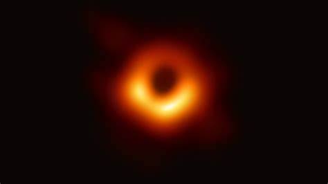 How the first picture of a black hole captures a big 2019 mood - Mashable