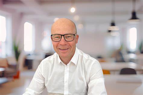 Azets senior tax partner urges UK Chancellor to revisit tax reforms