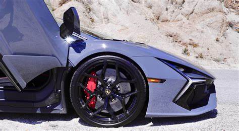 Lamborghini Revuelto review: perfect harmony