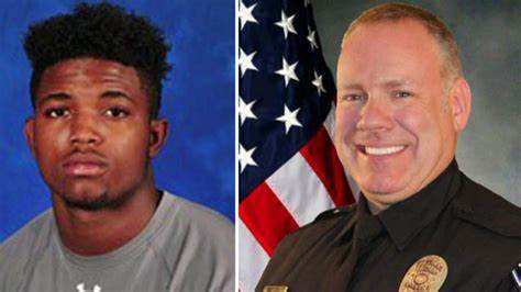 Ex-college athlete killed soccer player brother and cat with knife, golf club in Princeton, police say - Yahoo