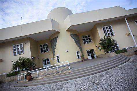 Viver Maputo: Hotéis, Empresas, Moçambique - Escola Portuguesa de 