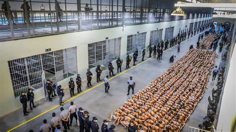 El Salvador Tells UN That US Has "Exclusive" Jurisdiction over Detainees
