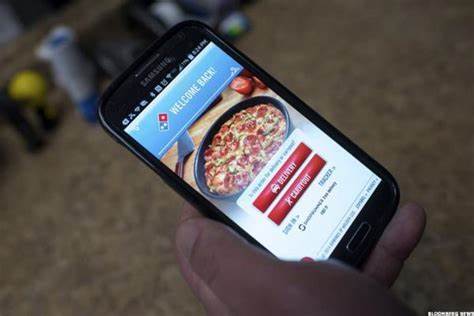 Domino's Pizza To $510? Here Are 10 Top Analyst Forecasts For Wednesday