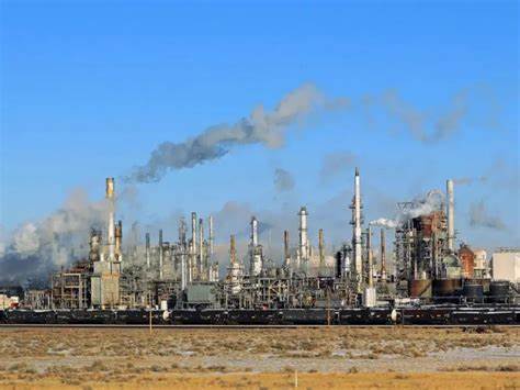 Crude Oil Settles Higher on US-China Trade Optimism