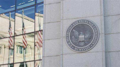 Coinbase Sues SEC, FDIC for Transparency on Crypto Regulations - Bitcoin.com News