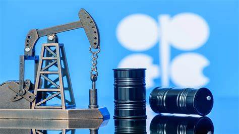 Oil Holds Slump as Mideast Tensions Ease Before OPEC+ Decision