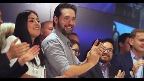 Reddit co-founder Alexis Ohanian hinted at buying TikTok and putting it on-chain - Mitrade