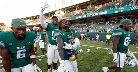 Tulane’s Season Might Rest in the Trenches - Sports Illustrated