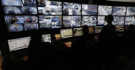 Wikileaks : cinq choses à savoir sur la surveillance de la CIA