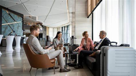 Omni launches program to draw small, midsize business travelers