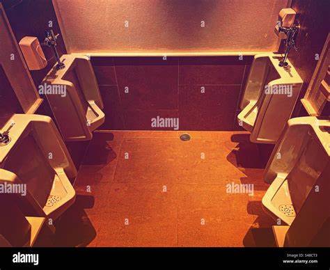 Windel Clips - Versaute Erwachsenenspiele in privaten Räumen