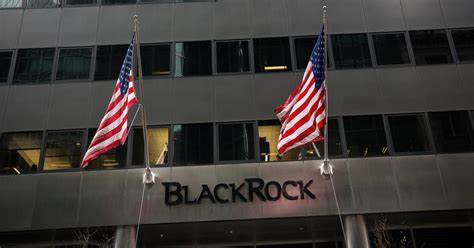 BlackRock Controversy: Balancing ESG and Fossil Fuel Interests