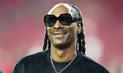 Snoop Dogg Addresses Crypto Ball Controversy, Says He’s ‘Still a Black Man’ - BET
