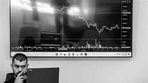 The Great Crypto Grift May Be Unwinding - The New Yorker