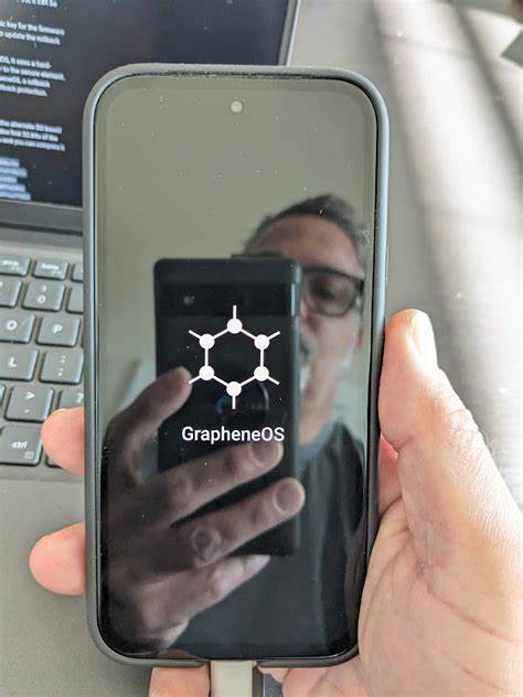 GrapheneOS warns ICEBlock users of court order risk