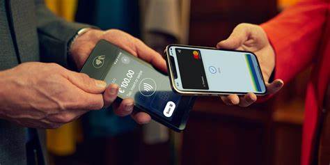 Your Beginner’s Guide to Digital Wallets: How They Work and When To Use Them