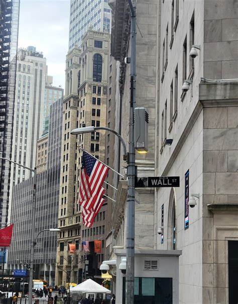 Evercore Reaffirms ‘Outperform’ on IBM With Strong EPS Forecast