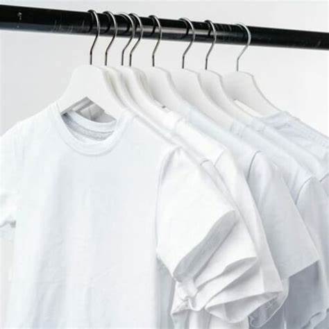 Durability of clothes is by no means correlated with price, study finds