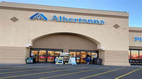 Albertsons raises FY25 sales outlook amid strong Q1 performance
