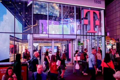 T-Mobile Stock Rises as Carrier Beats Estimates, Raises Guidance
