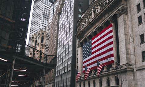 Stocks Pressured as Bond Yields Climb on Strong US Economic News