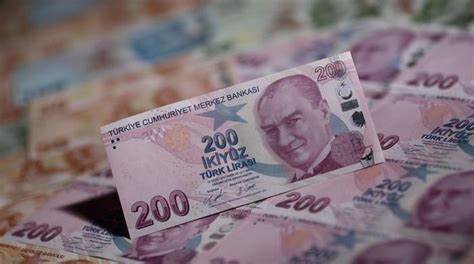 Turkey's president hails steps to help depositors, as lira steadies - Reuters