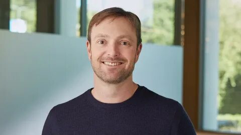 PayPal’s outgoing CEO is bullish on crypto. What will be the company’s approach under Alex Chriss, owner of 2 Crypto Hippos NFTs? - Fortune