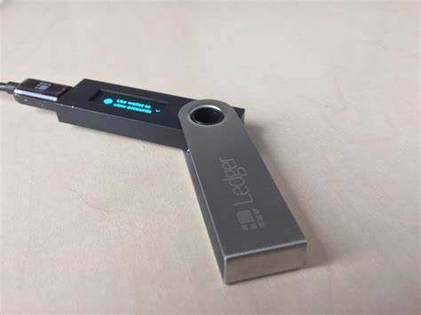 Ledger Nano S Review: Why I Threw Out My Paper Wallet - Bitcoin.com News