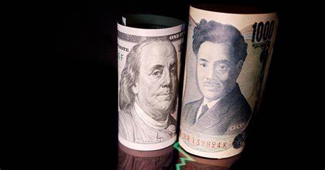 Dollar up: yen edges lower after Japanese finance minister comments - Reuters
