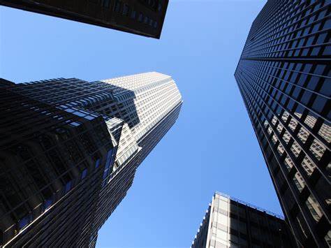 Regulators should limit leverage for 'shadow banks' in core markets, FSB says