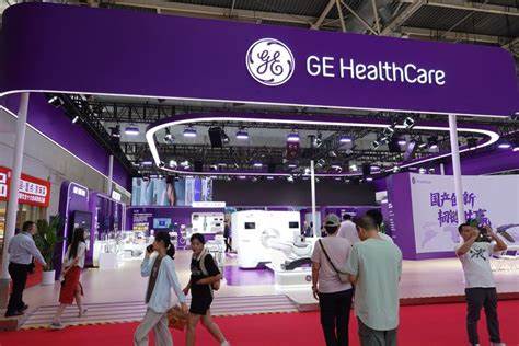GE HealthCare Tops Estimates, Lifts Profit Outlook on Smaller Tariff Impact