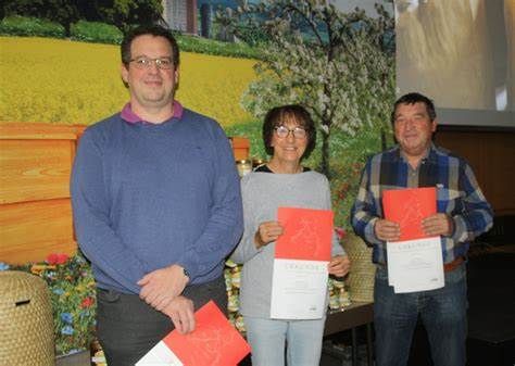 Honig in Spitzenqualität: Auszeichnungen für Imker des Imkervereins 