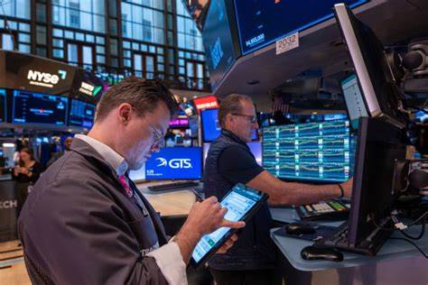 Markets News, Oct. 4, 2024: Stocks Surge After Strong Jobs Report; Dow Closes at Record High - Investopedia