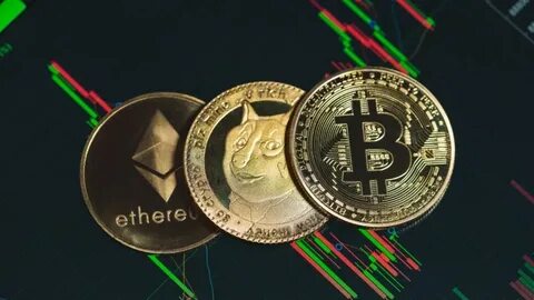 Bitcoin, Ethereum, XRP, Dogecoin Bounce Back To Green: 'Ready For A Squeeze,' Trader Says - Benzinga