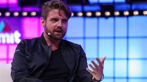 After FTX collapse, crypto investors need to rethink how they hold assets, Blockchain.com CEO says - CNBC