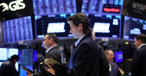 Global dividend funds attract inflows on rate-cut hopes and market jitters