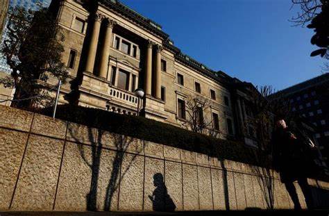 IMF expects BOJ to delay further rate hikes due to tariff uncertainty
