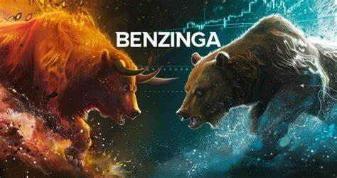 Benzinga Bulls And Bears: Sunrun, Newegg, Walmart — And Powell Offers Rate Cut Hope